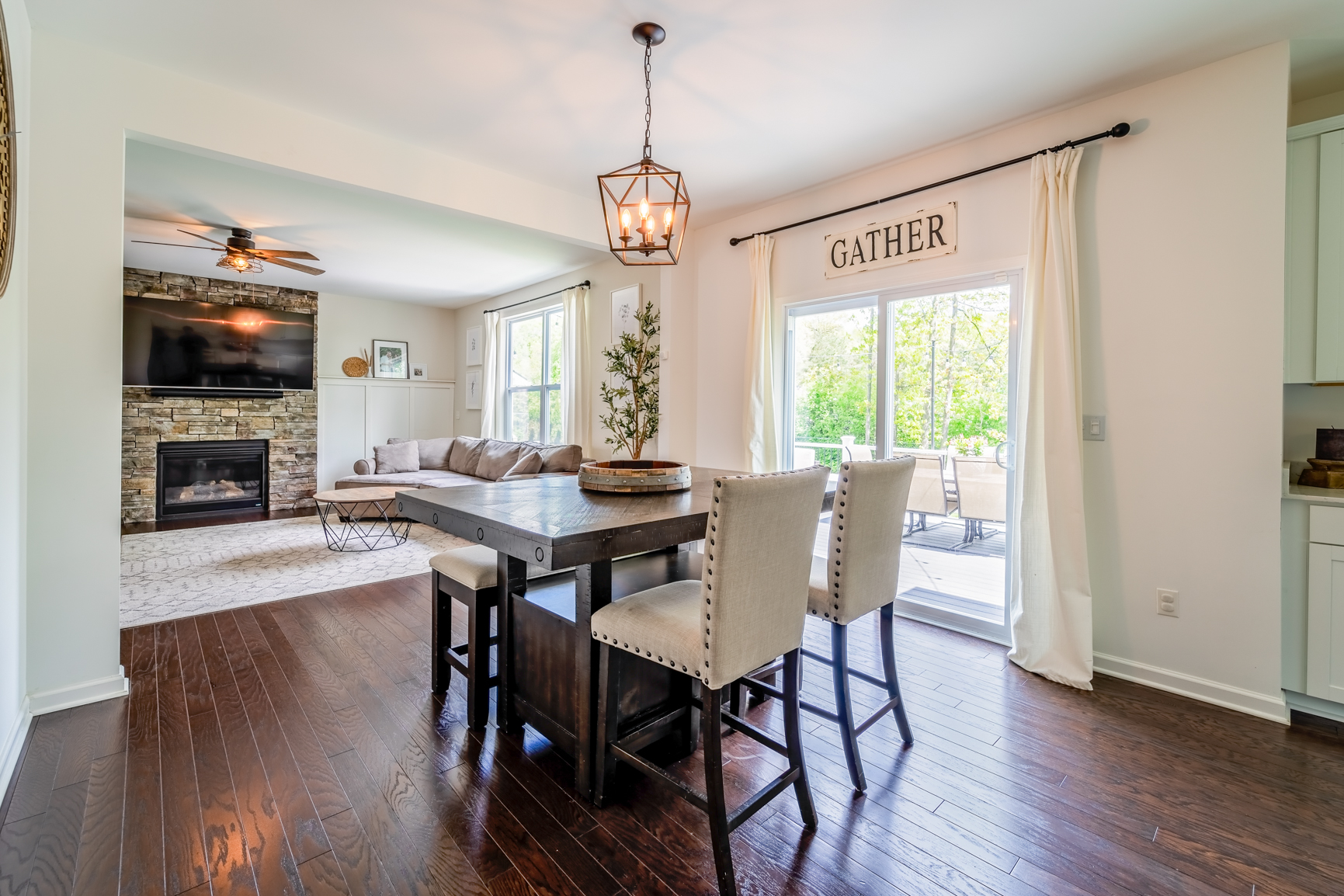 21484 Navarra Dr.-27