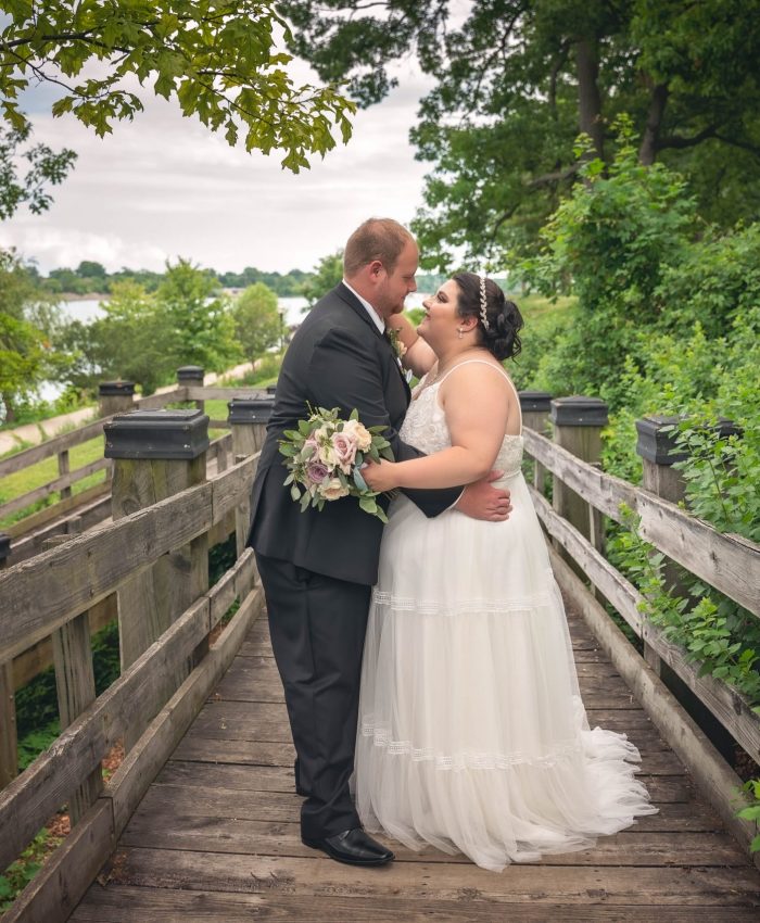 June wedding in Riverview and Wyandotte Michigan